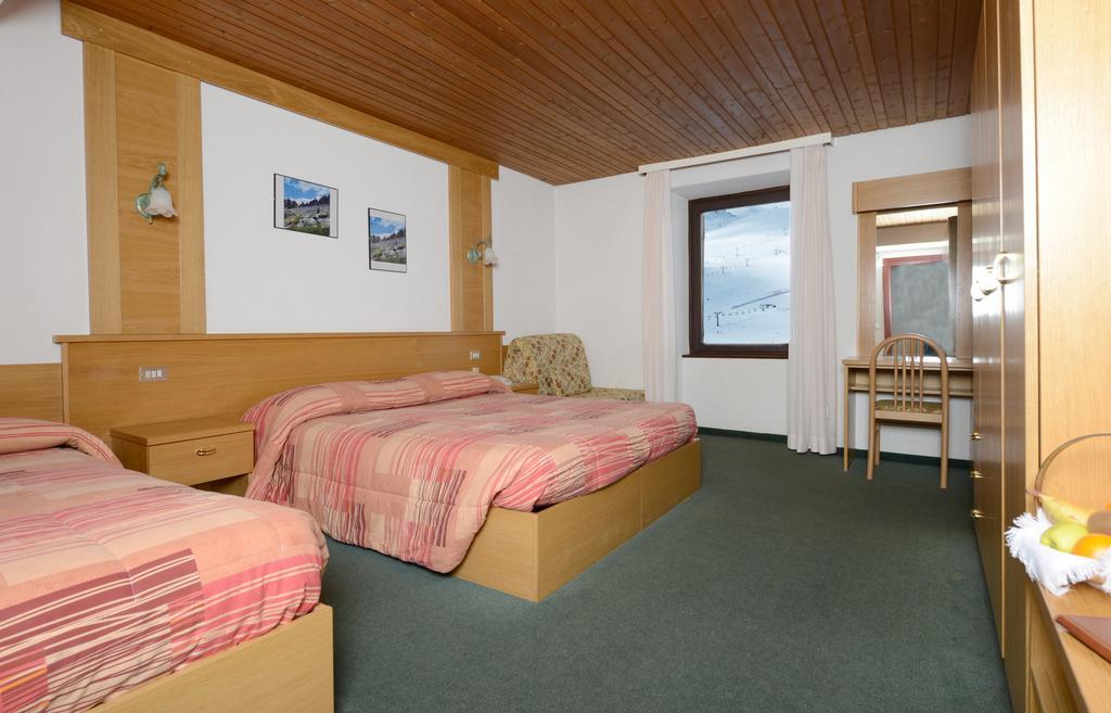 Savoia Hotel Passo del Tonale Quarto foto