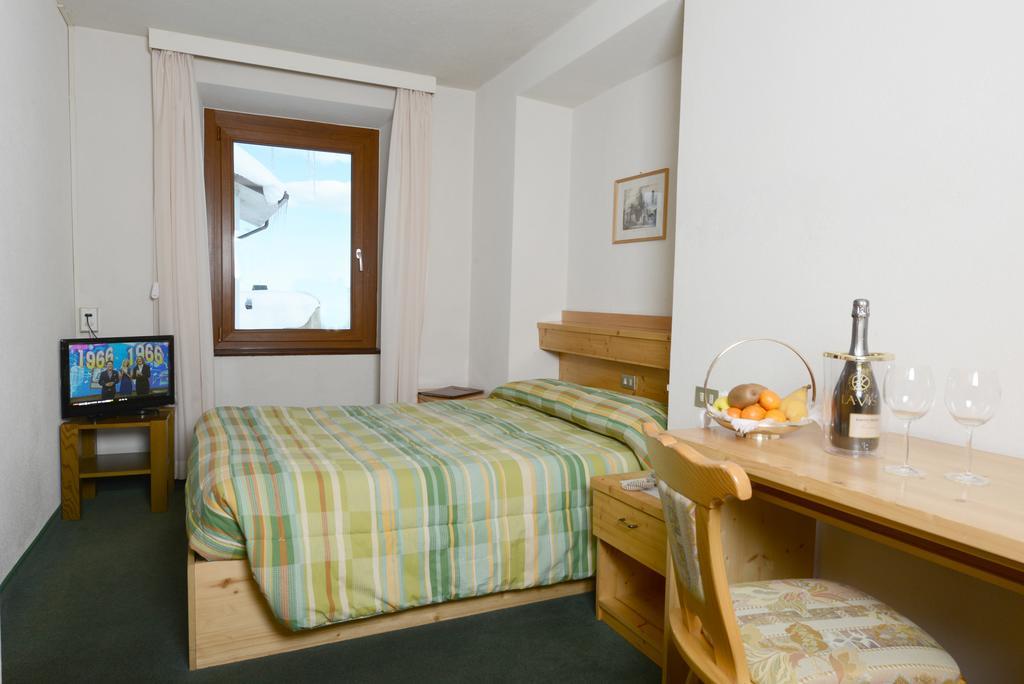 Savoia Hotel Passo del Tonale Quarto foto